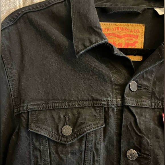 Levi’s Jean jacket - Picture 2 of 4